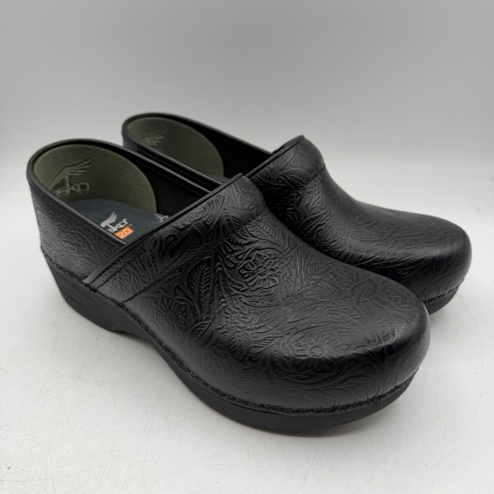 Dansko XP 2.0 Clogs Womens Size EU 39 US 8.5-9 Black Floral Tooled Leather Shoes